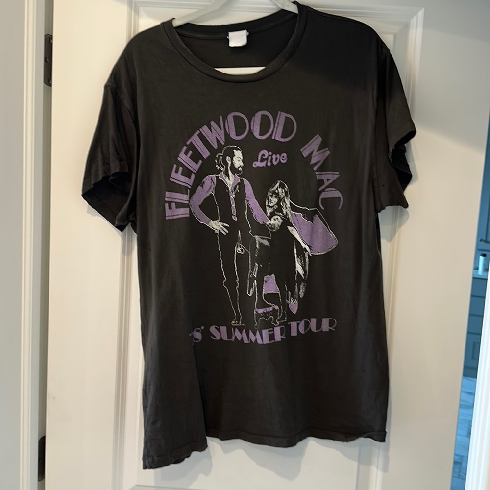 Madeworn Fleetwood Mac t shirt size large